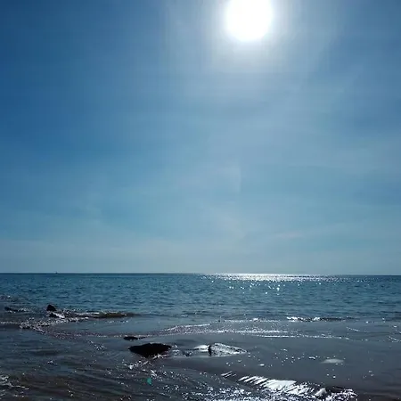 Couple Friendly Ocean View @catchofthedaypt Апартаменты Портиман