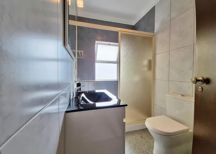 Couple Friendly Ocean View @catchofthedaypt * Portimão